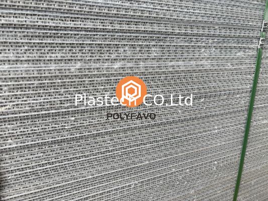 5mm Polipropilen Plastik Zemin Kaplama Zemin Koruma Keçe Tabanlı Petek Panel Zemin Koruma